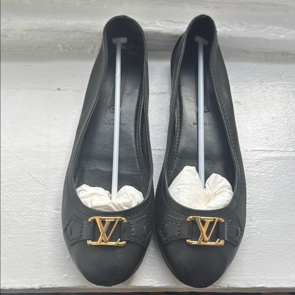 Louis Vuitton Black Leather Ballet Flats (38.5/39)